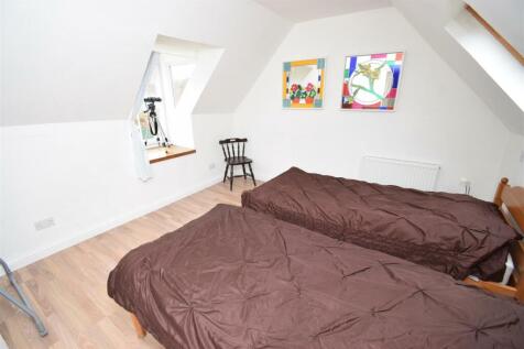 BEDROOM ONE.JPG