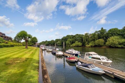 Mallard Place Jetty 