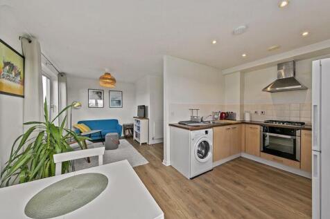 Open Plan Kitchen, Dining, Living