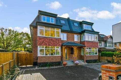 Hurst Road, East Molesey