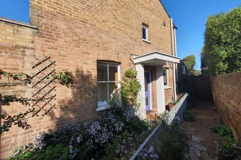 School Road, East Molesey