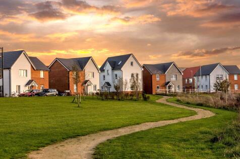 Martello Lakes street scene