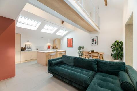 KITCHEN/LIVING/DINING