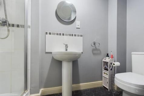 HOUSE BATHROOM