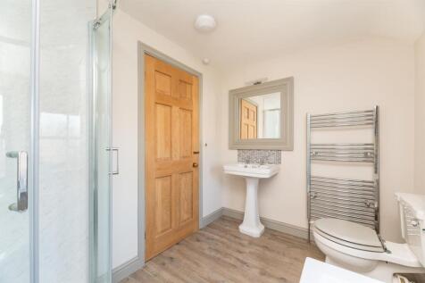 ANNEXE BATHROOM