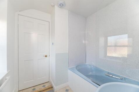 ENSUITE 2