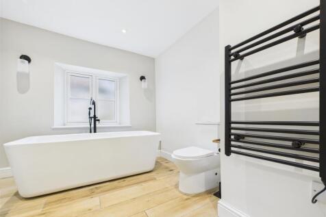 HOUSE BATHROOM