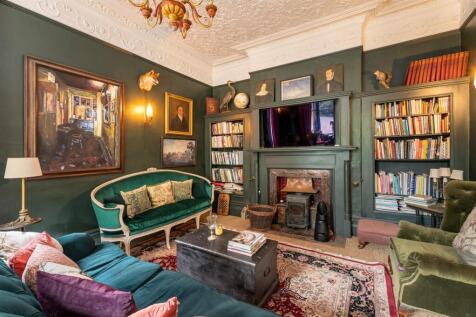 SITTING ROOM