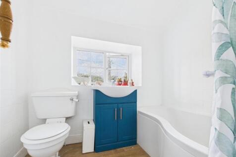 HOUSE BATHROOM