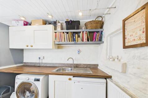 UTILITY AND WC