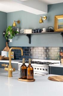 KITCHEN/DINER