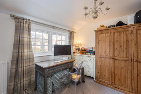 Daisy Cottage Bedroom 3.jpg