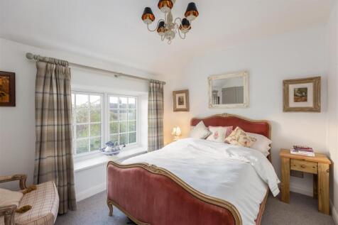 Daisy Cottage Bedroom 2-1.jpg