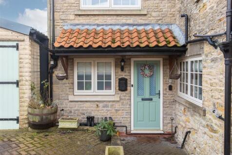 Daisy Cottage External-3.jpg