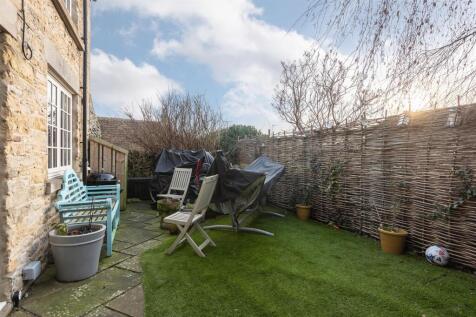 Daisy Cottage External-7.jpg
