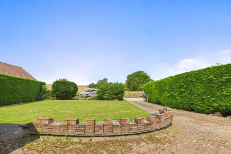 6 WADDALE END