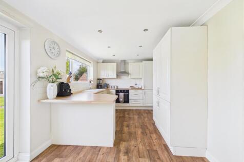 KITCHEN/ DINER