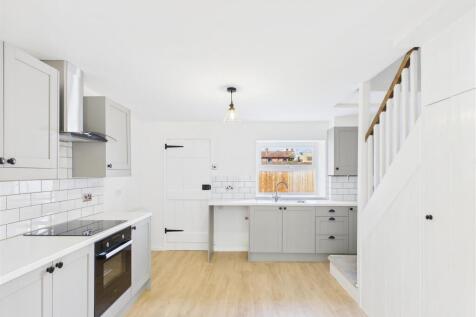 KITCHEN/DINER/LIVING AREA