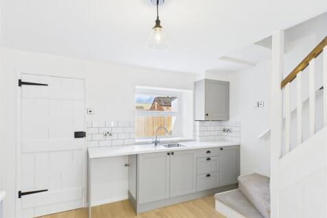 KITCHEN/DINER/LIVING AREA