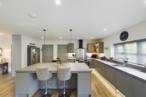 KITCHEN/DINING/LIVING AREA