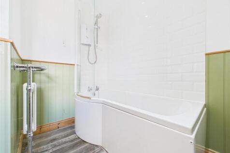 HOUSE BATHROOM