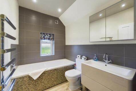 HOUSE BATHROOM