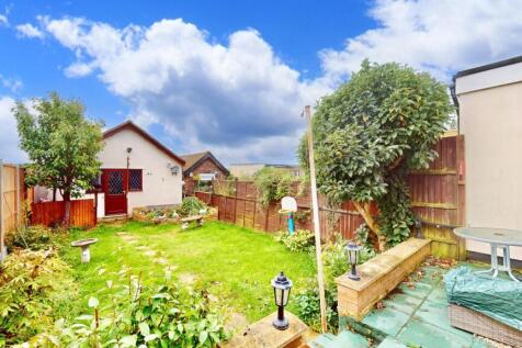 15-Coombewood-Drive-09182025_162628.jpg