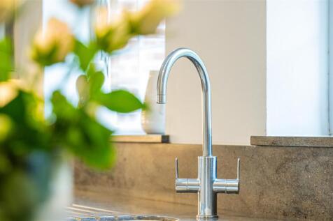 home-909.jpg