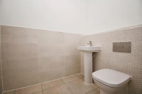 Cloakroom / W.C.