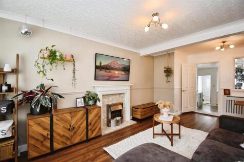 Lounge / dining room