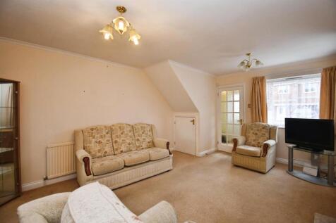 Lounge / dining room