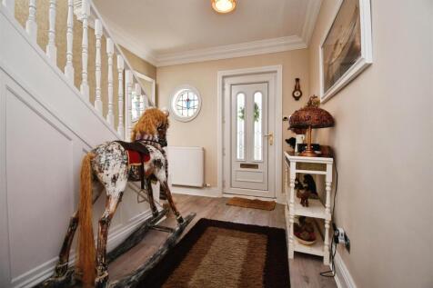 Hallway check flooring on all