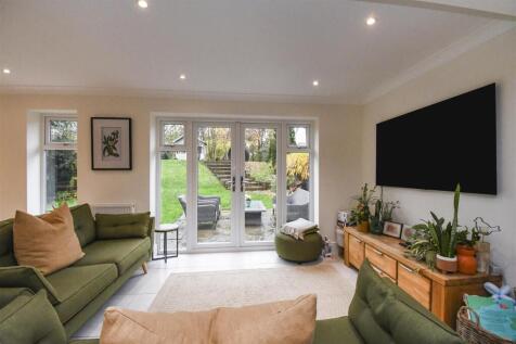 tlc_f42ee5ea-90c1-47d0-bf50-3f9d4260ae9b_7831d17.j