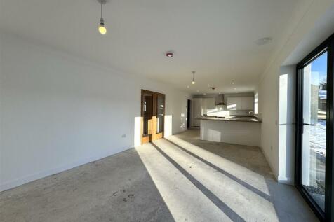 Living/ Kitchen/ Diner