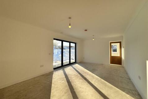 Living/ Kitchen/ Diner