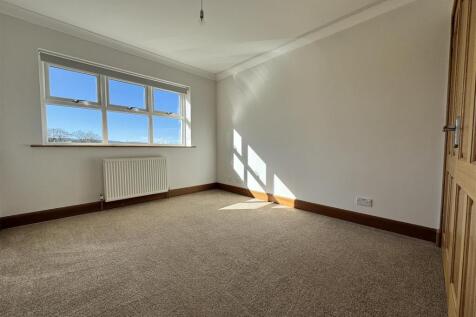 Bedroom 5/study