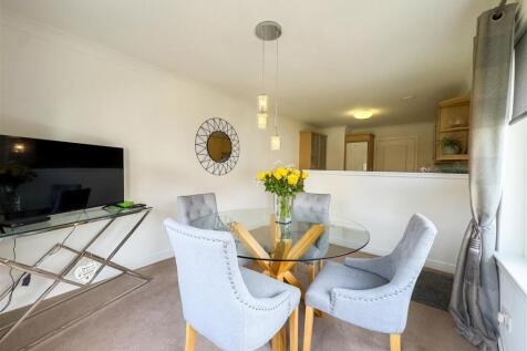 Kitchen/Dine