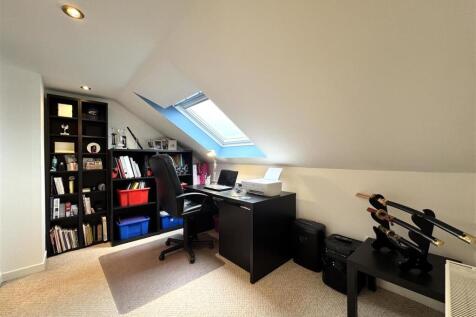 Bedroom/Study