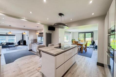Dining Kitchen/Family Room