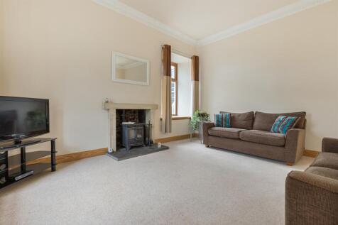 Cottage Lounge