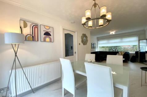 Dining/Lounge