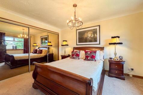 Master/En-Suite