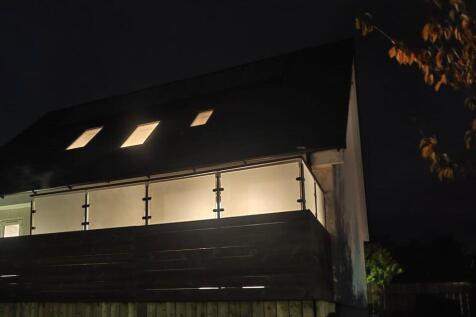 Privacy glass at night