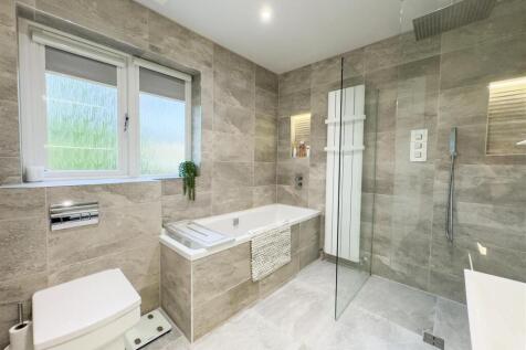 Master ensuite