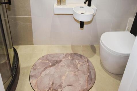 Downstairs shower...