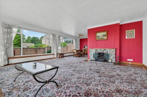 Dining Lounge