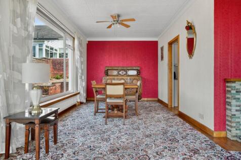 Dining Lounge