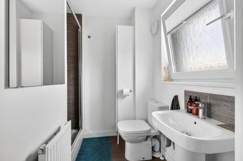 Bedroom 1 En-Suite
