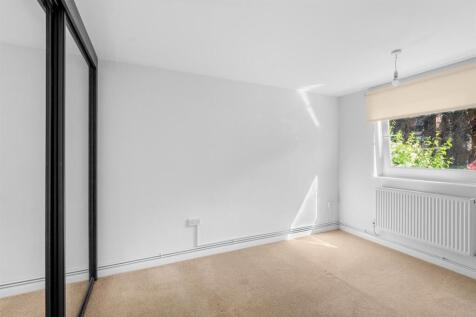 UplandsCourt-013.jpg