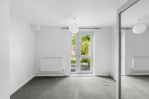 UplandsCourt-009.jpg